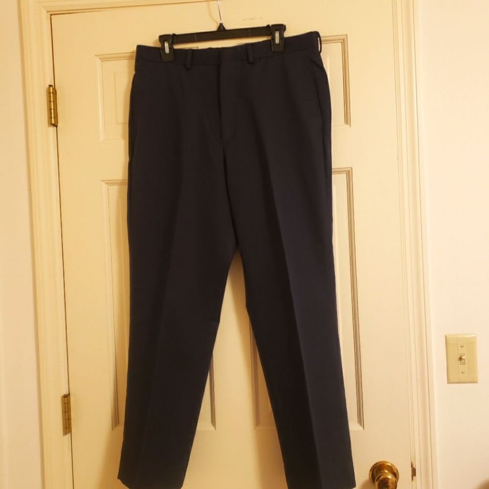L.L. Bean navy blue flat front men's dress pants, size   36×29